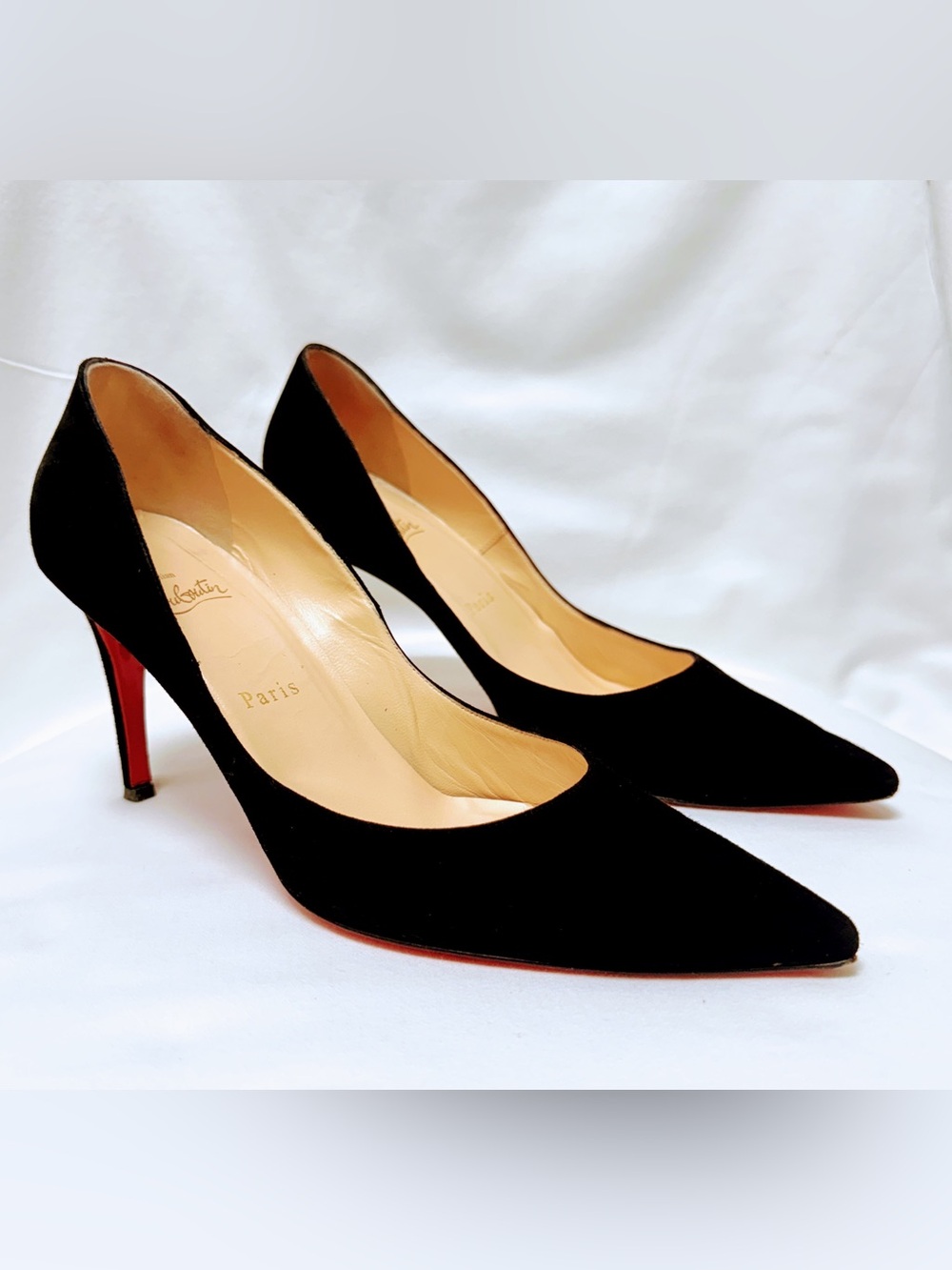Christian Louboutin Black Suede Red Sole Pointed Toe Pumps Heels EU 39 US 8.5